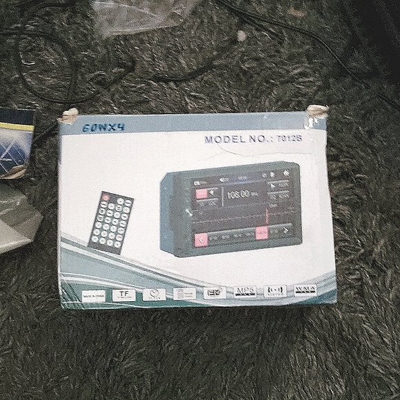 7" TFT HD TOUCH SCREEN BT/FM/TF/USB MP5 REARVIEW CAMERA CAR STEREO RECEIVER - Picture 1 of 4